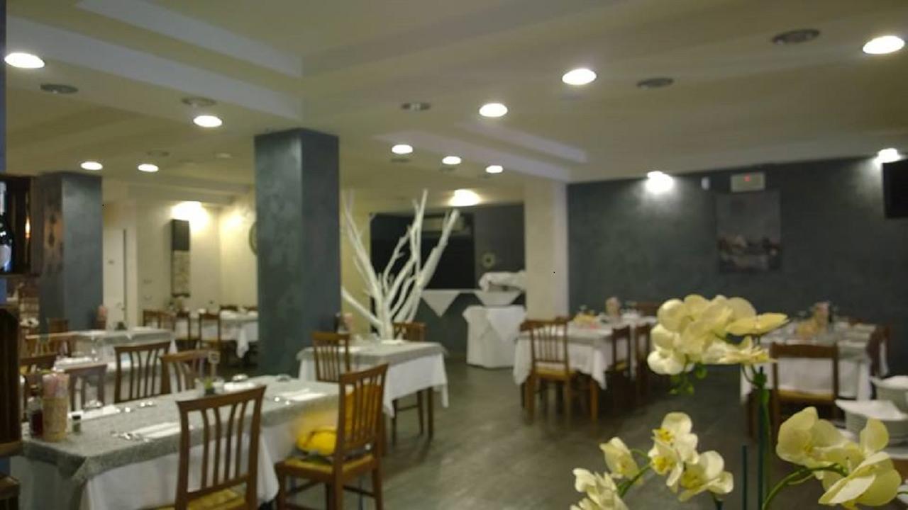 Albergo Ristorante Uspa Gorino Ferrarese Kültér fotó
